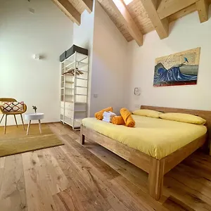 I Ciliegi Del Conte , Premadio Italia